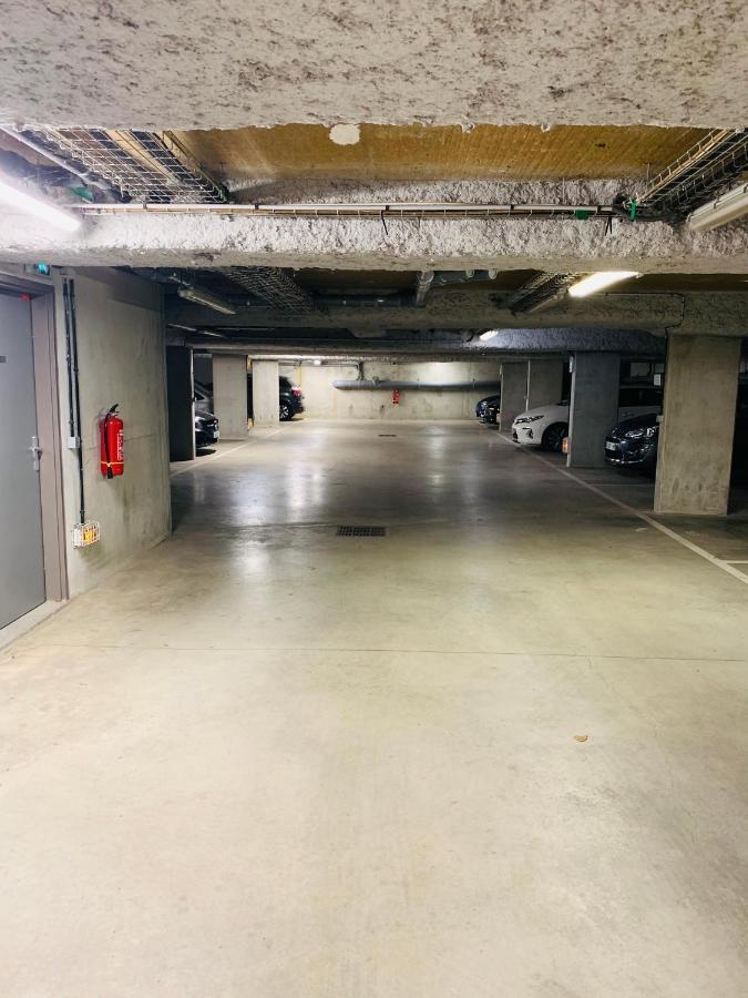 Luxurious Private Parking 25 Mn To Paris